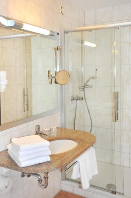 Martinshof Hotel Rottenburg am Neckar Phòng bức ảnh