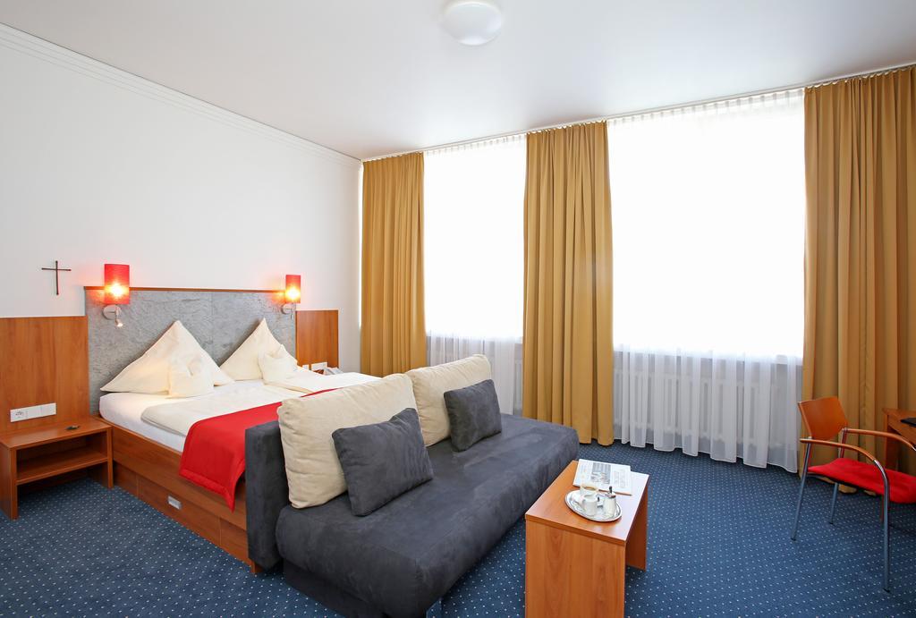 Martinshof Hotel Rottenburg am Neckar Ngoại thất bức ảnh