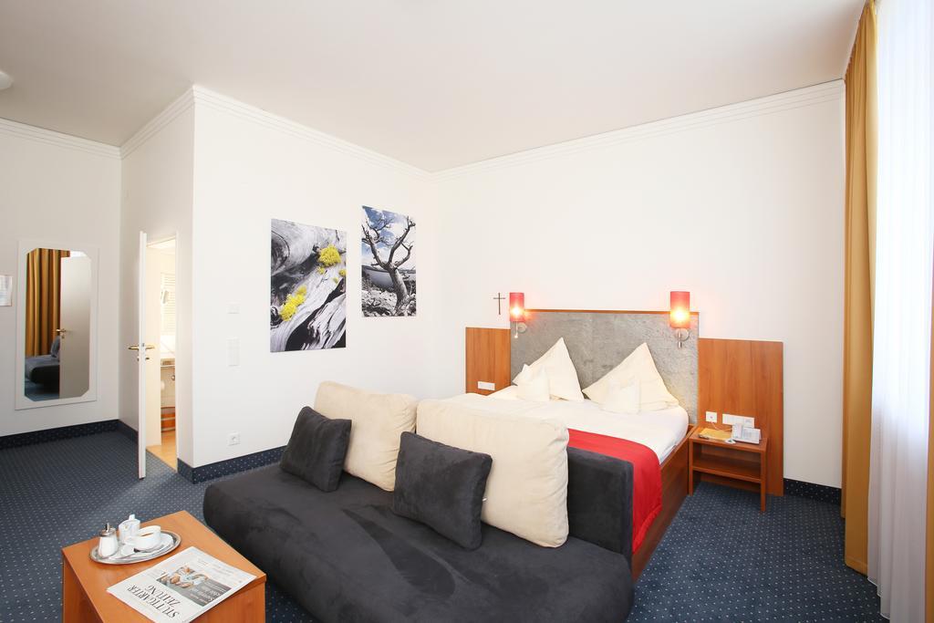 Martinshof Hotel Rottenburg am Neckar Ngoại thất bức ảnh